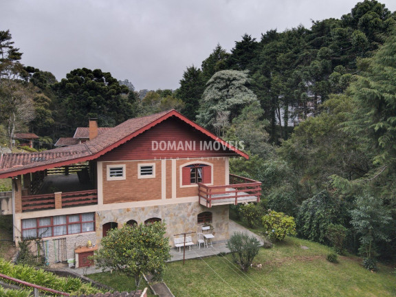 Imagem Casa com 3 Quartos à Venda, 360 m² em Região Da Vila Inglesa - Campos Do Jordão Imagem Casa com 3 Quartos à Venda, 360 m² em Região Da Vila Inglesa - Campos Do Jordão