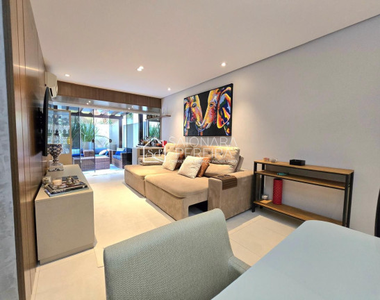 Imagem Apartamento com 3 Quartos à Venda, 210 m² em Centro - Florianópolis Imagem Apartamento com 3 Quartos à Venda, 210 m² em Centro - Florianópolis