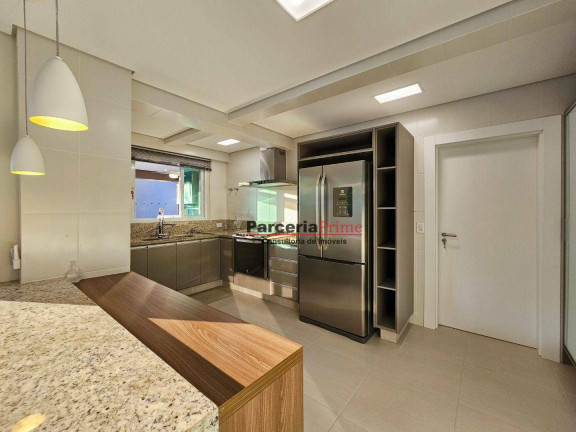 Imagem Casa com 6 Quartos à Venda, 630 m² em Riviera Módulo 3 - Bertioga Imagem Casa com 6 Quartos à Venda, 630 m² em Riviera Módulo 3 - Bertioga