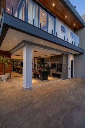 Imagem Sobrado com 3 Quartos à Venda, 450 m² em Canadá - Cascavel Imagem Sobrado com 3 Quartos à Venda, 450 m² em Canadá - Cascavel