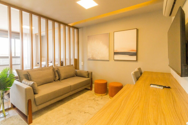 Imagem Imóvel com 1 Quarto à Venda, 37 m² em Petrópolis - Porto Alegre Imagem Imóvel com 1 Quarto à Venda, 37 m² em Petrópolis - Porto Alegre