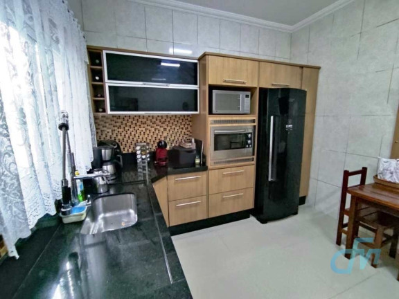 Sobrado com 3 Quartos à Venda, 210 m² em Cézar De Souza - Mogi Das Cruzes