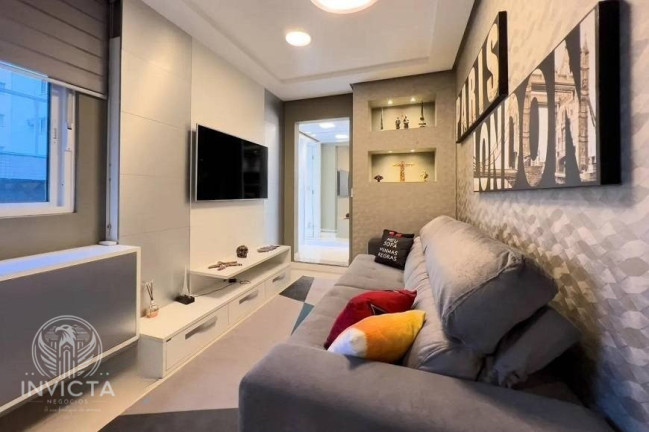 Imagem Apartamento com 3 Quartos à Venda, 200 m² em Centro - Balneário Camboriú