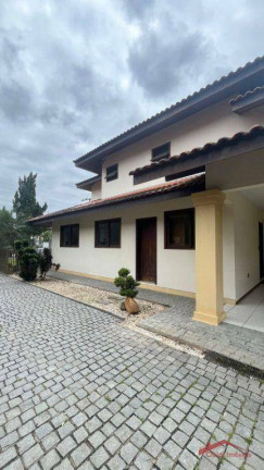 Imagem Casa com 4 Quartos à Venda ou Locação, 288 m² em Glória - Joinville Imagem Casa com 4 Quartos à Venda ou Locação, 288 m² em Glória - Joinville