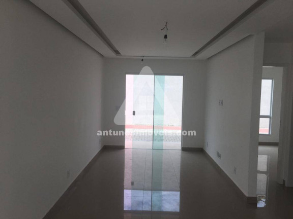Imagem Casa com 4 Quartos à Venda, 150 m² em Palmeiras - Cabo Frio Imagem Casa com 4 Quartos à Venda, 150 m² em Palmeiras - Cabo Frio