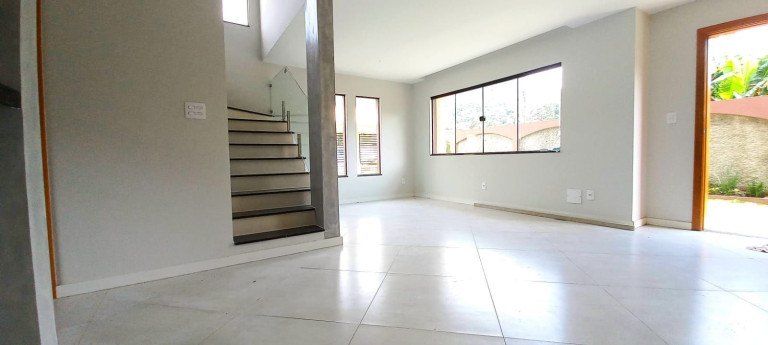 Imagem Casa com 3 Quartos à Venda, 116 m² em Alto - Teresópolis Imagem Casa com 3 Quartos à Venda, 116 m² em Alto - Teresópolis