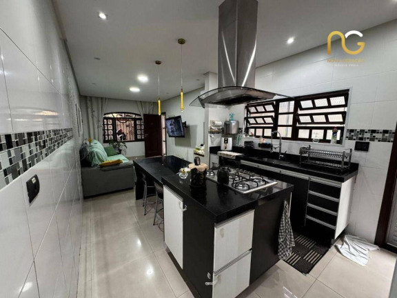 Imagem Casa com 3 Quartos à Venda, 160 m² em Tupi - Praia Grande Imagem Casa com 3 Quartos à Venda, 160 m² em Tupi - Praia Grande