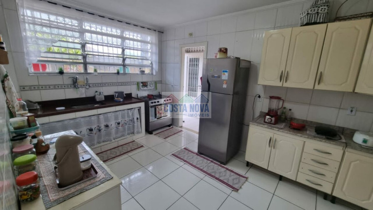 Imagem Casa com 3 Quartos à Venda, 131 m² Imagem Casa com 3 Quartos à Venda, 131 m²