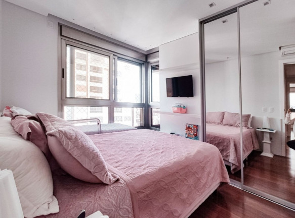 Imagem Apartamento com 4 Quartos à Venda, 213 m² em Centro - Balneário Camboriú Imagem Apartamento com 4 Quartos à Venda, 213 m² em Centro - Balneário Camboriú