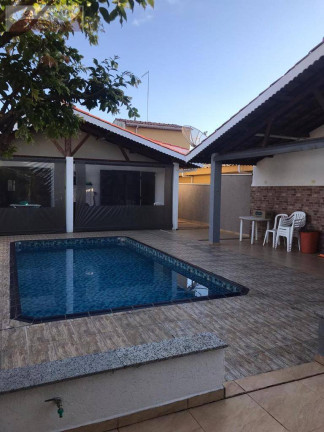 Imagem Casa com 3 Quartos à Venda, 402 m² em Jardim Paturi - Bragança Paulista Imagem Casa com 3 Quartos à Venda, 402 m² em Jardim Paturi - Bragança Paulista