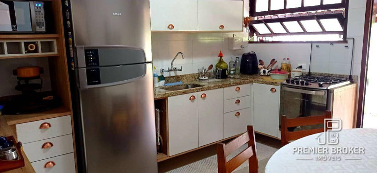 Imagem Casa com 4 Quartos à Venda, 230 m² em Alto - Teresópolis Imagem Casa com 4 Quartos à Venda, 230 m² em Alto - Teresópolis