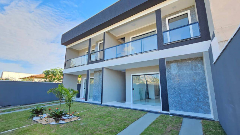 Apartamento com 2 Quartos à Venda,  em Parque Nanci - Maricá