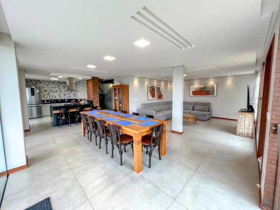 Imagem Casa com 6 Quartos à Venda, 250 m² em Aracê - Domingos Martins Imagem Casa com 6 Quartos à Venda, 250 m² em Aracê - Domingos Martins