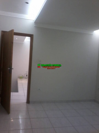 Imagem Casa com 3 Quartos à Venda, 250 m² em Jaragua - Taubaté Imagem Casa com 3 Quartos à Venda, 250 m² em Jaragua - Taubaté