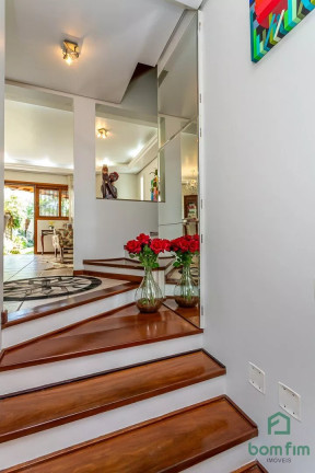 Imagem Casa com 4 Quartos à Venda, 309 m² em Jardim Isabel - Porto Alegre Imagem Casa com 4 Quartos à Venda, 309 m² em Jardim Isabel - Porto Alegre