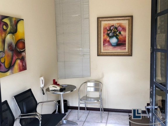 Imagem Casa com 4 Quartos à Venda, 295 m² em Campos Elíseos - Ribeirão Preto Imagem Casa com 4 Quartos à Venda, 295 m² em Campos Elíseos - Ribeirão Preto