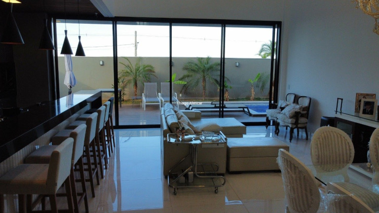 Imagem Casa de Condomínio com 3 Quartos à Venda, 450 m² em Residencial Alphaville Iv - Campo Grande Imagem Casa de Condomínio com 3 Quartos à Venda, 450 m² em Residencial Alphaville Iv - Campo Grande