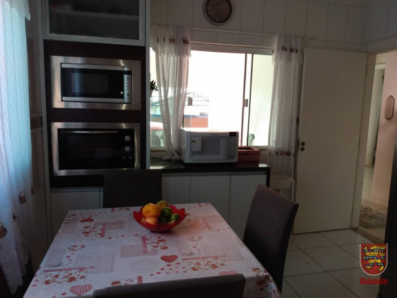Imagem Casa com 4 Quartos à Venda, 230 m² em Saco Grande - Florianópolis Imagem Casa com 4 Quartos à Venda, 230 m² em Saco Grande - Florianópolis