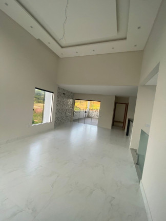 Imagem Casa com 4 Quartos à Venda, 205 m² em Lagoa - Macaé Imagem Casa com 4 Quartos à Venda, 205 m² em Lagoa - Macaé