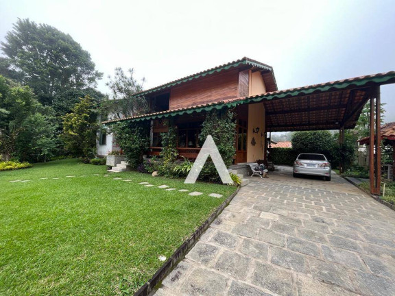 Imagem Casa com 5 Quartos à Venda, 350 m² em Iucas - Teresópolis Imagem Casa com 5 Quartos à Venda, 350 m² em Iucas - Teresópolis