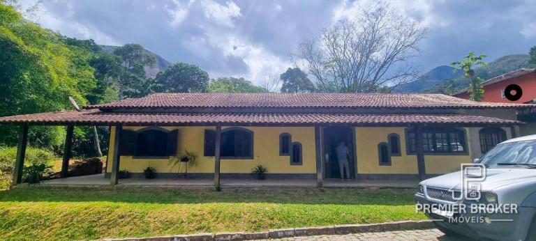 Casa com 4 Quartos à Venda, 180 m² em Parque Do Imbui - Teresópolis