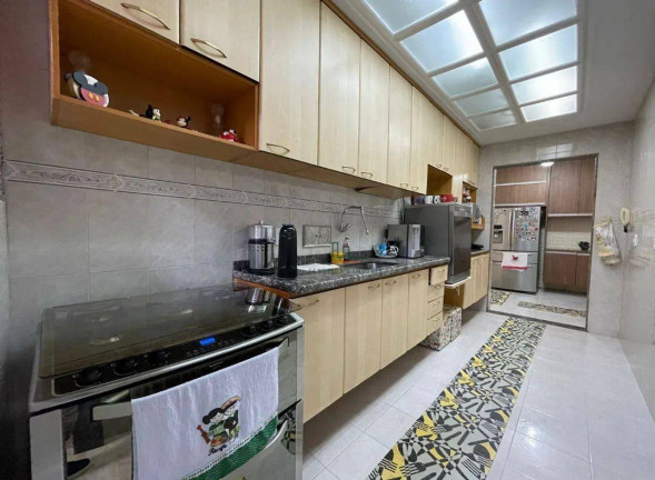 Imagem Casa com 4 Quartos à Venda, 400 m² em Piratininga - Niterói Imagem Casa com 4 Quartos à Venda, 400 m² em Piratininga - Niterói
