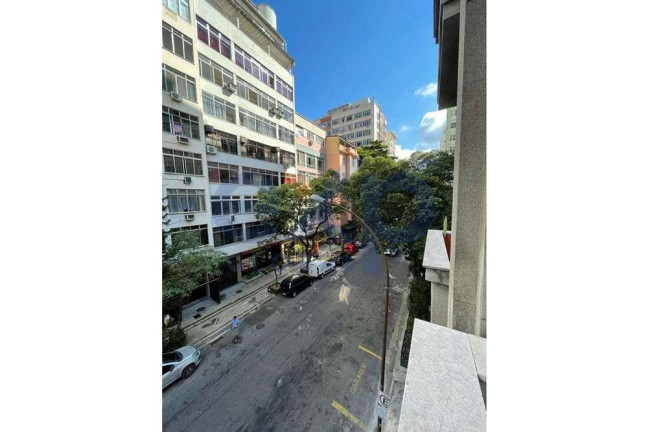 Imagem Apartamento com 2 Quartos à Venda, 70 m² em Copacabana - Rio De Janeiro