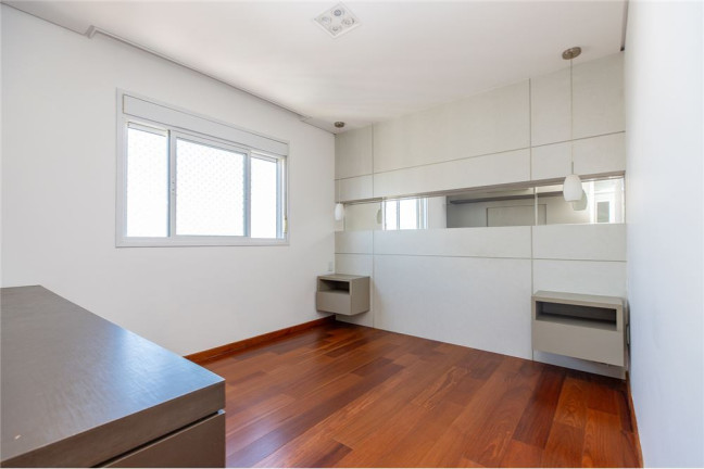 Imagem Apartamento com 3 Quartos à Venda, 146 m² em Vila Alexandria - São Paulo