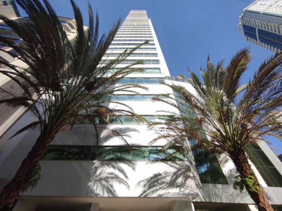 Imóvel com 3 Quartos à Venda, 155 m² em Centro - Balneário Camboriú