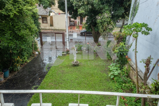 Imagem Casa com 5 Quartos à Venda, 251 m² em Santa Maria Goretti - Porto Alegre Imagem Casa com 5 Quartos à Venda, 251 m² em Santa Maria Goretti - Porto Alegre