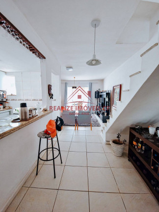 Imagem Casa com 3 Quartos à Venda, 300 m² em Ogiva - Cabo Frio
