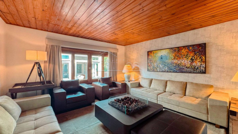 Imagem Casa com 5 Quartos à Venda, 445 m² em Morro Do Elefante - Campos Do Jordão Imagem Casa com 5 Quartos à Venda, 445 m² em Morro Do Elefante - Campos Do Jordão