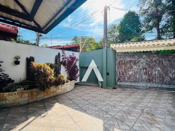 Imagem Casa com 3 Quartos à Venda, 200 m² em Bom Retiro - Teresópolis Imagem Casa com 3 Quartos à Venda, 200 m² em Bom Retiro - Teresópolis