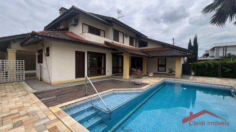 Casa com 4 Quartos à Venda ou Locação, 288 m² em Glória - Joinville