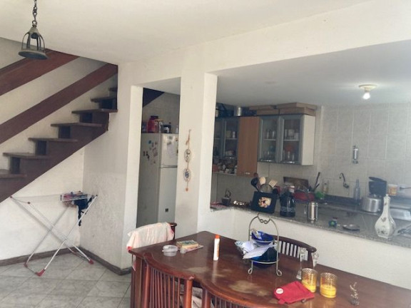 Imagem Casa com 6 Quartos à Venda, 285 m² em Piratininga - Niterói Imagem Casa com 6 Quartos à Venda, 285 m² em Piratininga - Niterói