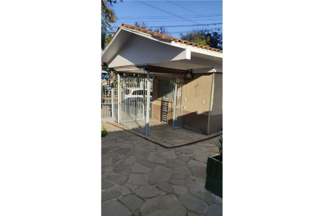 Imagem Imóvel com 3 Quartos à Venda, em Jardim Itu - Porto Alegre Imagem Imóvel com 3 Quartos à Venda, em Jardim Itu - Porto Alegre