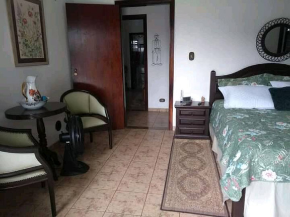 Imagem Casa com 3 Quartos à Venda, 428 m² em Cidade Jardim - Jacareí