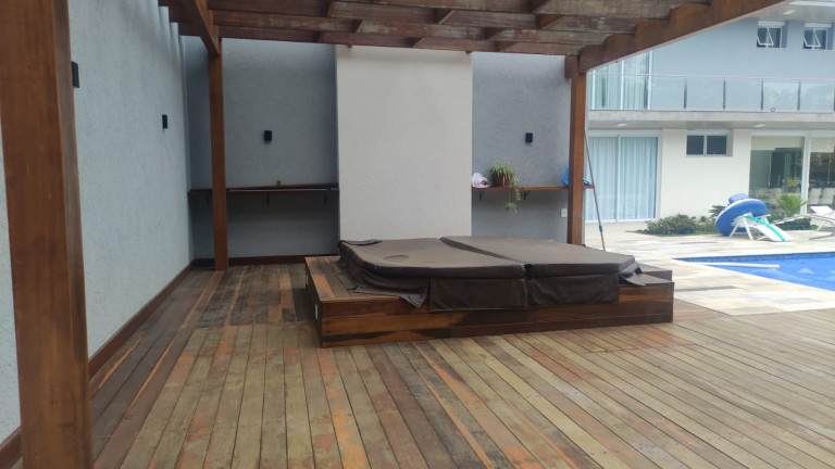 Imagem Casa com 5 Quartos à Venda,  em Da Cerejeira - Jacareí