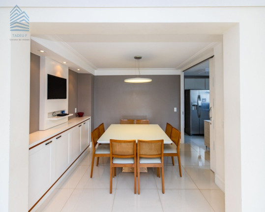 Imagem Imóvel com 4 Quartos à Venda, 196 m² em Moema - São Paulo Imagem Imóvel com 4 Quartos à Venda, 196 m² em Moema - São Paulo