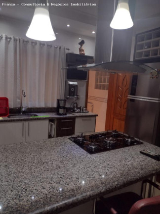 Imagem Sobrado com 3 Quartos à Venda, 229 m² em Santa Paula - São Caetano Do Sul Imagem Sobrado com 3 Quartos à Venda, 229 m² em Santa Paula - São Caetano Do Sul