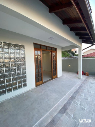 Imagem Casa com 3 Quartos à Venda, em Pagani - Palhoça Imagem Casa com 3 Quartos à Venda, em Pagani - Palhoça