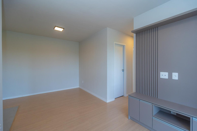 Imagem Apartamento com 3 Quartos para Alugar, 67 m² em Campo Comprido - Curitiba