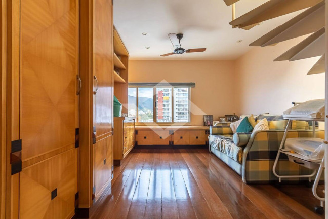 Imagem Apartamento com 4 Quartos à Venda, 568 m² em Lagoa - Rio De Janeiro Imagem Apartamento com 4 Quartos à Venda, 568 m² em Lagoa - Rio De Janeiro