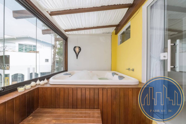 Imagem Casa com 3 Quartos à Venda, 350 m² em Praia Das Taquaras - Balneário Camboriú