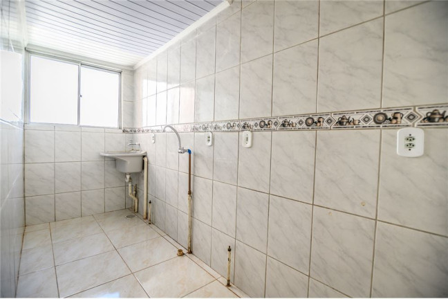 Imagem Imóvel com 2 Quartos à Venda, em Rubem Berta - Porto Alegre Imagem Imóvel com 2 Quartos à Venda, em Rubem Berta - Porto Alegre