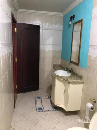 Imagem Casa com 5 Quartos à Venda, 301 m² em Zona 03 - Maringá Imagem Casa com 5 Quartos à Venda, 301 m² em Zona 03 - Maringá