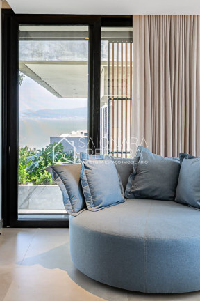 Imagem Casa de Condomínio com 4 Quartos à Venda, 700 m² em Cacupé - Florianópolis Imagem Casa de Condomínio com 4 Quartos à Venda, 700 m² em Cacupé - Florianópolis