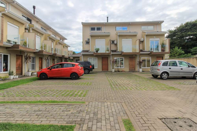 Imagem Casa com 2 Quartos à Venda,  em Vila Nova - Porto Alegre