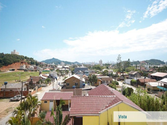 Imagem Imóvel com 2 Quartos à Venda, 43 m² em Cedro - Camboriú Imagem Imóvel com 2 Quartos à Venda, 43 m² em Cedro - Camboriú