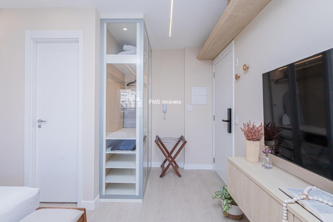 Imagem Imóvel com 1 Quarto para Alugar, 29 m² em Itaim Bibi - São Paulo Imagem Imóvel com 1 Quarto para Alugar, 29 m² em Itaim Bibi - São Paulo